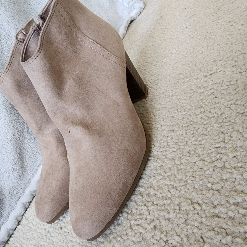Women's Taupe Ankle Boots